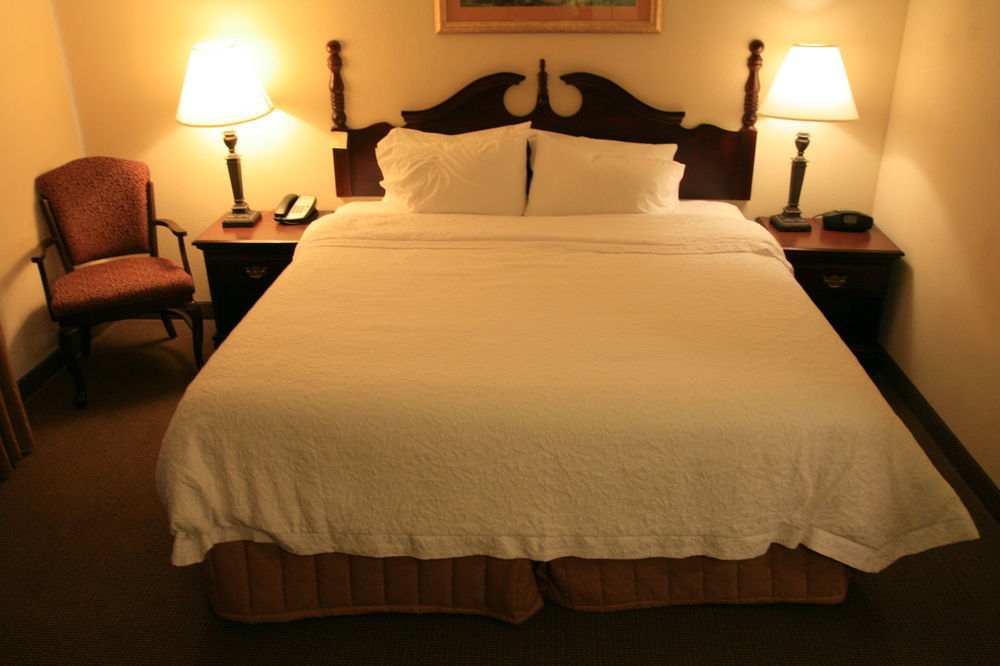 Hampton Inn By Hilton Fort Smith Bagian luar foto
